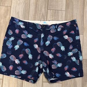 Tommy Bahama Mens Navy Pineapple Print Shorts